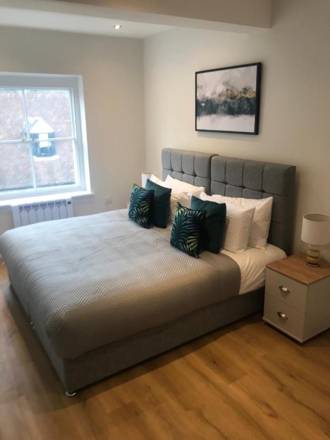 Heart Of Henley 1 & 2 Bedroom Apartments Eksteriør billede