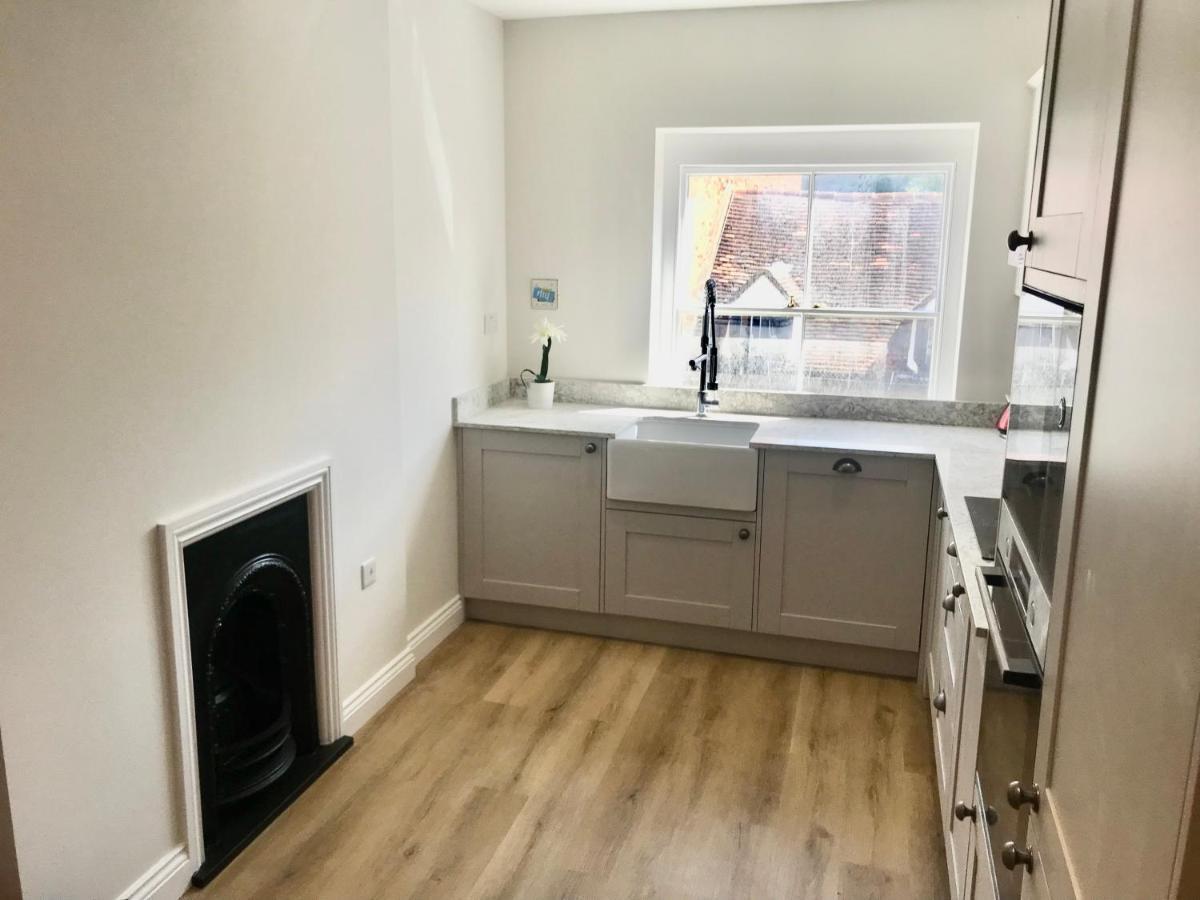Heart Of Henley 1 & 2 Bedroom Apartments Eksteriør billede