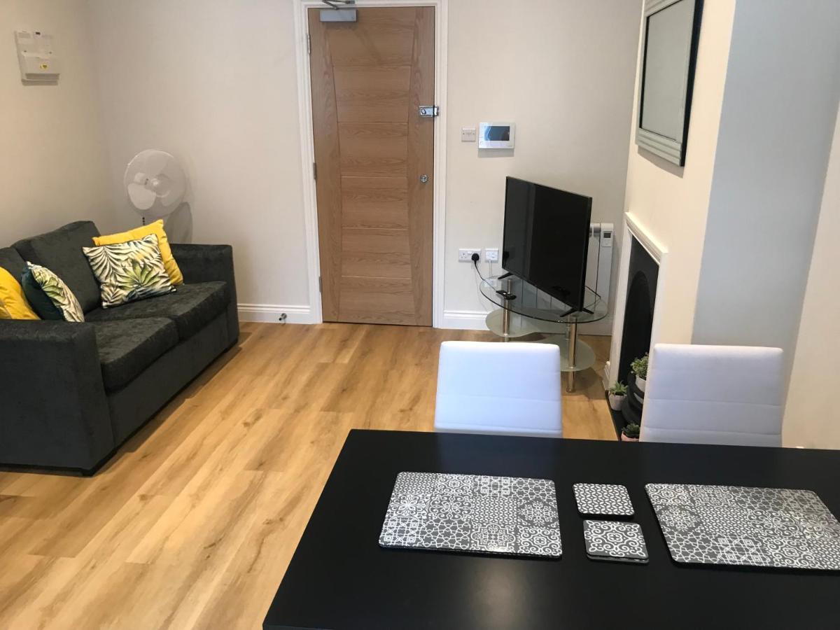 Heart Of Henley 1 & 2 Bedroom Apartments Eksteriør billede
